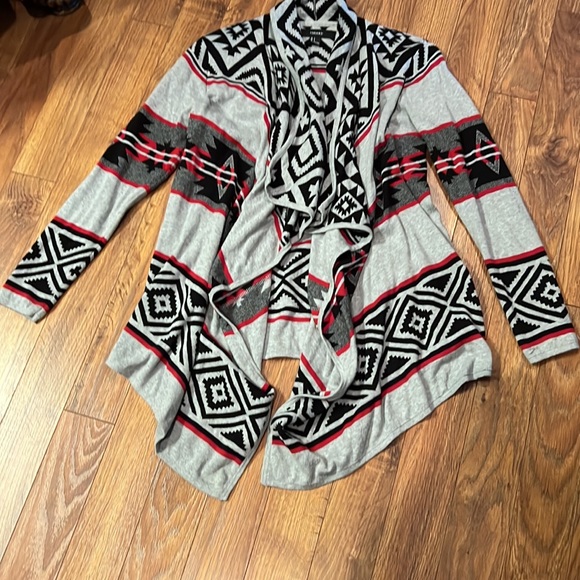 Forever 21 Aztec print open front cardigan sweater - Picture 4 of 4